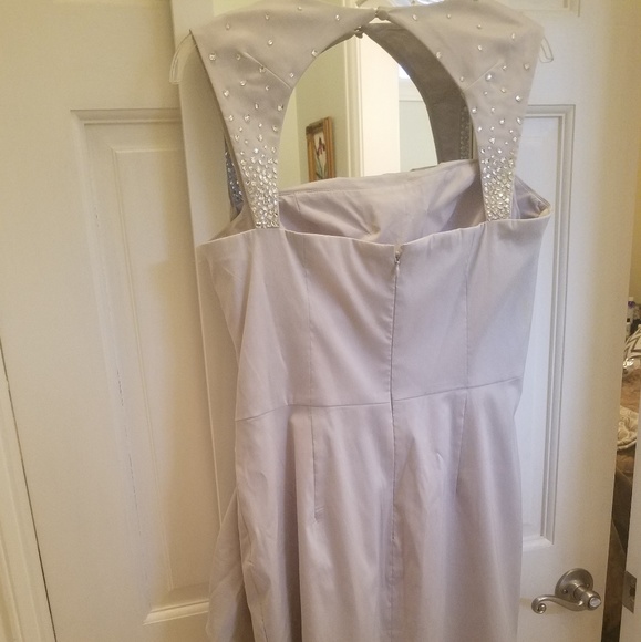 Dress - Picture 3 of 5